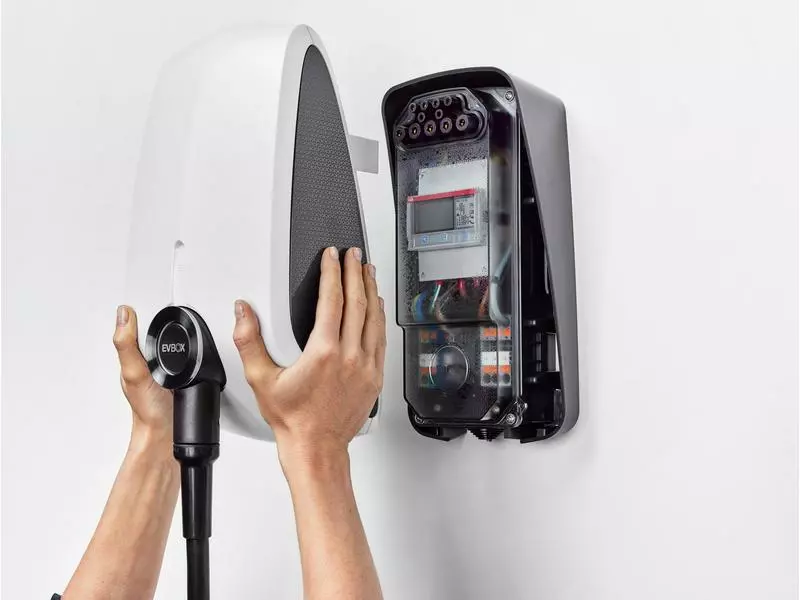 EVBox Ladestation Elvi V3.3 11kW, WLAN 3 EVBox Ladestation Elvi V3.3 11kW, WLAN – Bild 3