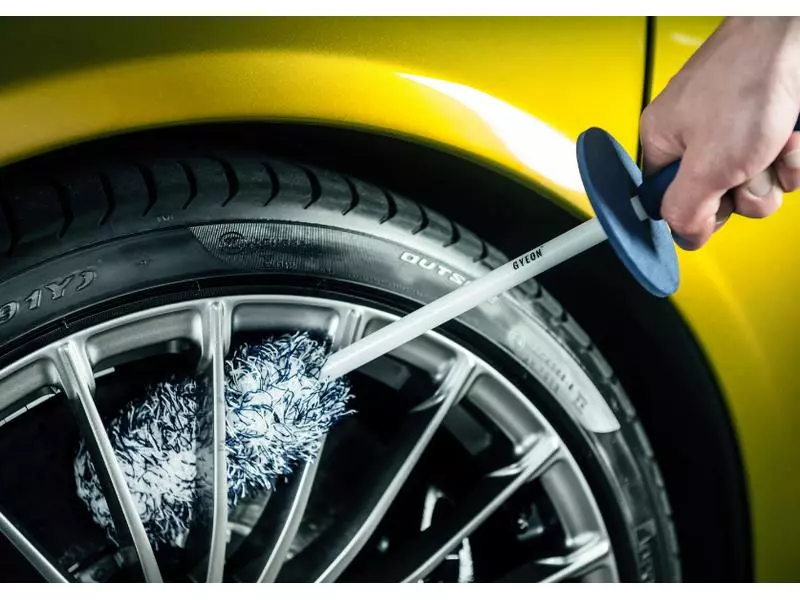 Gyeon Felgenbürste Q2M WheelBrush Medium 3 Gyeon Felgenbürste Q2M WheelBrush Medium – Bild 3