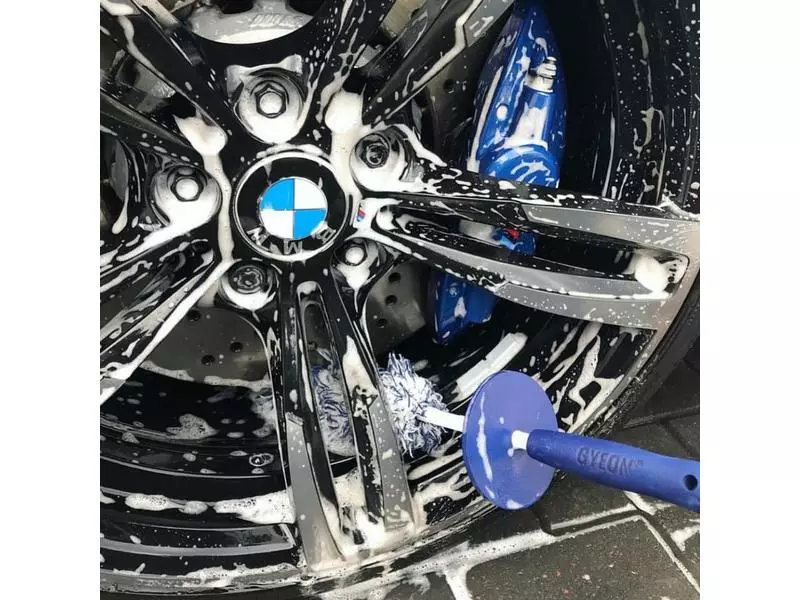 Gyeon Felgenbürste Q2M WheelBrush Medium 4 Gyeon Felgenbürste Q2M WheelBrush Medium – Bild 4