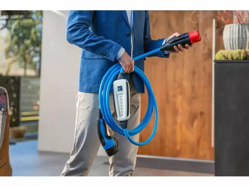 NRGkick Mobile Ladestation 32 A, 5 m, Typ 2 WLAN, 4G, GPS 3 NRGkick Mobile Ladestation 32 A, 5 m, Typ 2 WLAN, 4G, GPS – Bild 3